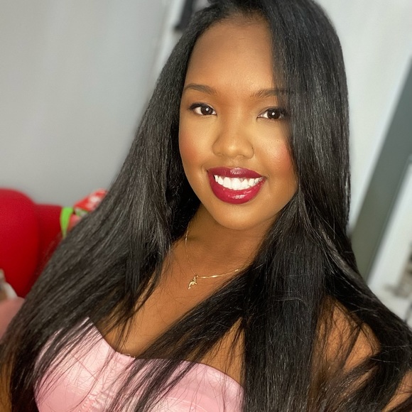 Meet your Posher, Itchel - Picture 1 of 1